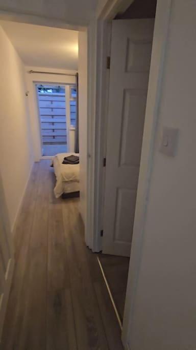 Cozy Flat 1 Bedroom Hucclecote Esterno foto
