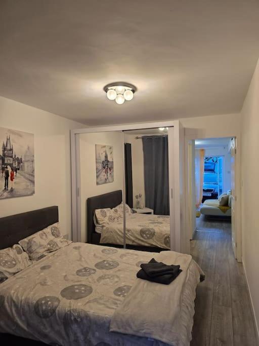Cozy Flat 1 Bedroom Hucclecote Esterno foto